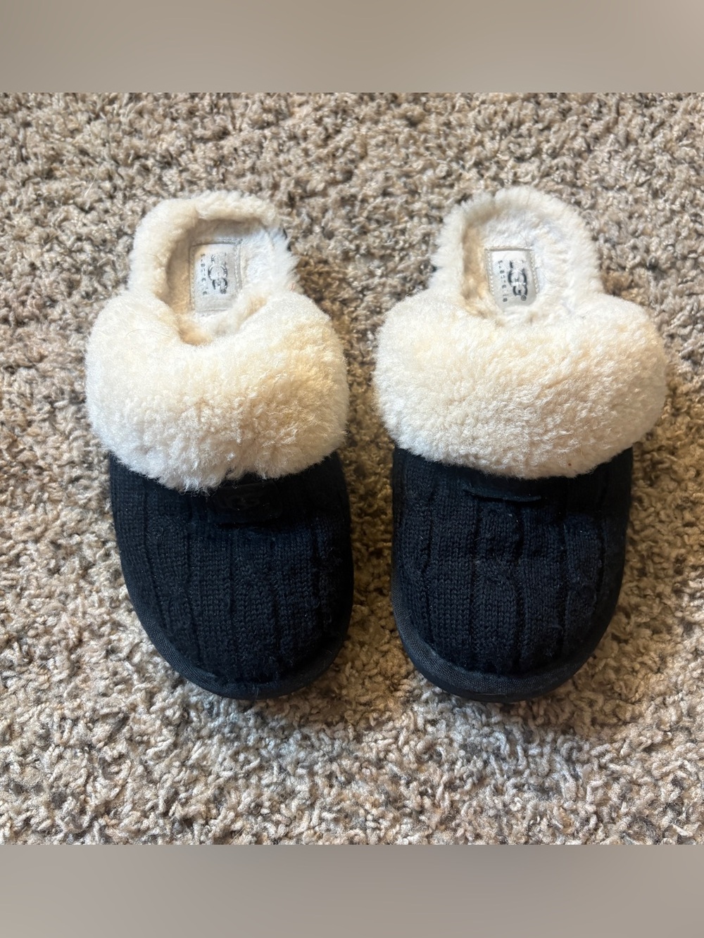 UGG Women's Black Cable Knit Sheepskin Lined Slippers Size Women’s 8